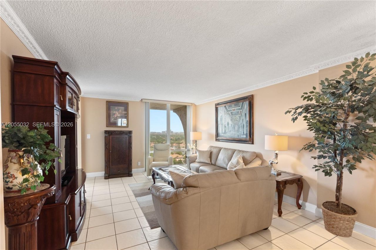 1600 S Ocean Dr , Unit 18B, Hollywood, FL 33019 Photo