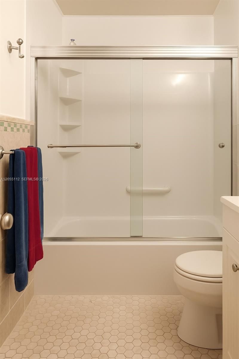 901 SW 11th Ave , Unit 4H, Hallandale Beach, FL 33009 Photo