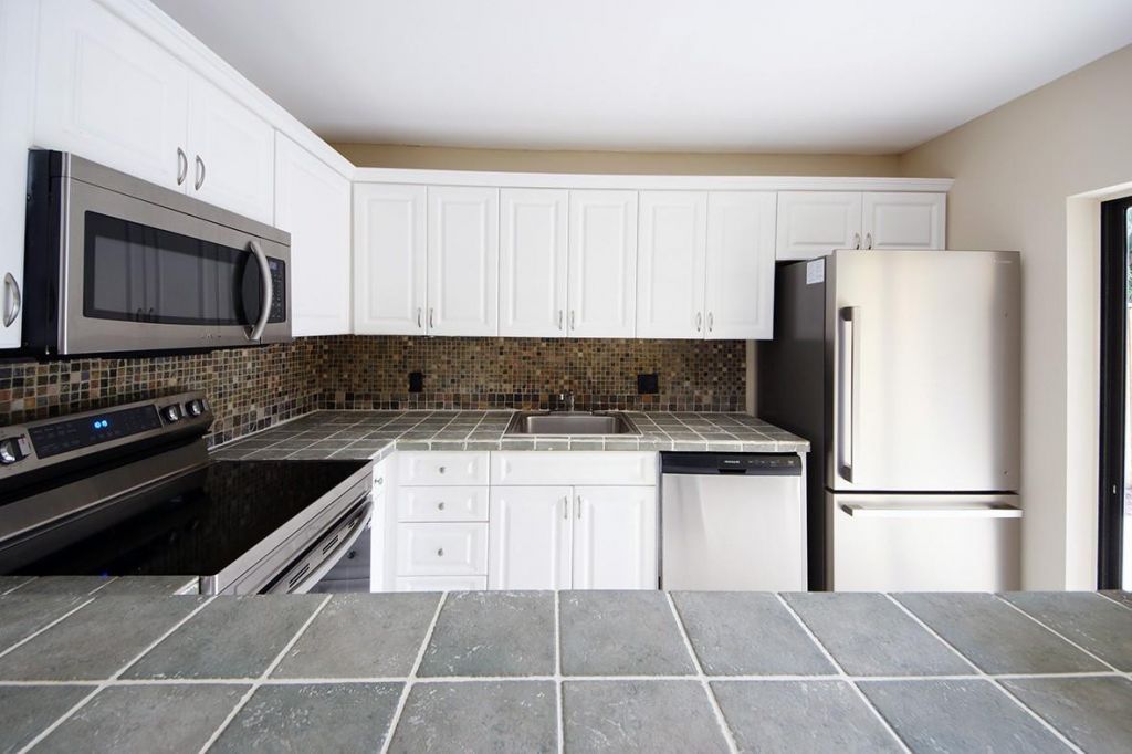 1700 Embassy Drive, Unit Apt 402, West Palm Beach, FL 33401 Photo