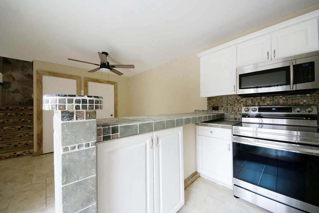 1700 Embassy Drive, Unit Apt 402, West Palm Beach, FL 33401 Photo