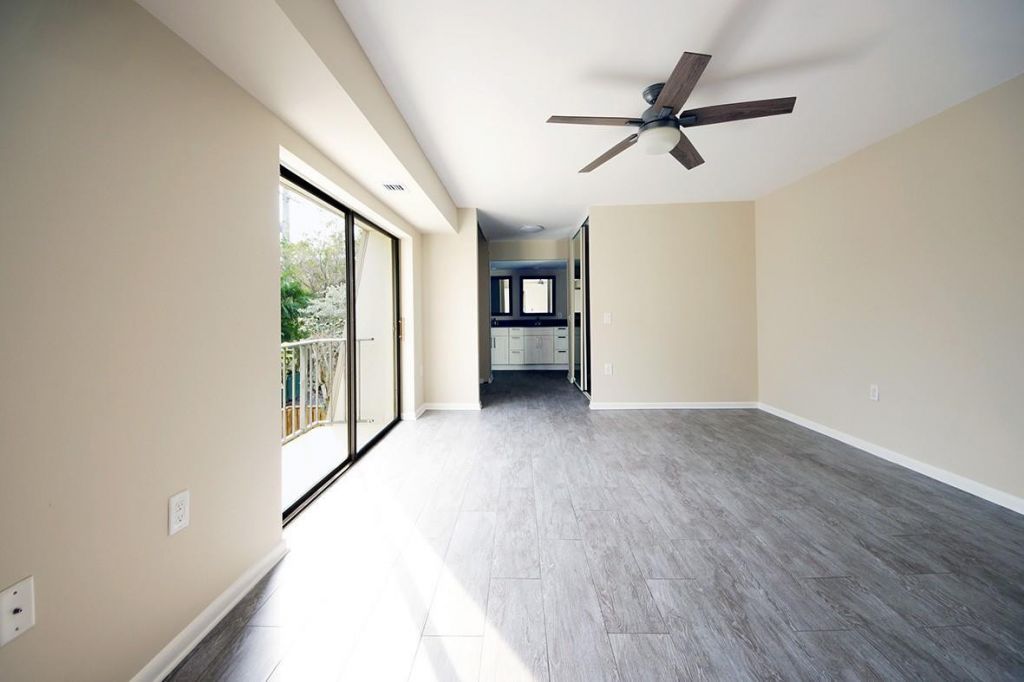 1700 Embassy Drive, Unit Apt 402, West Palm Beach, FL 33401 Photo
