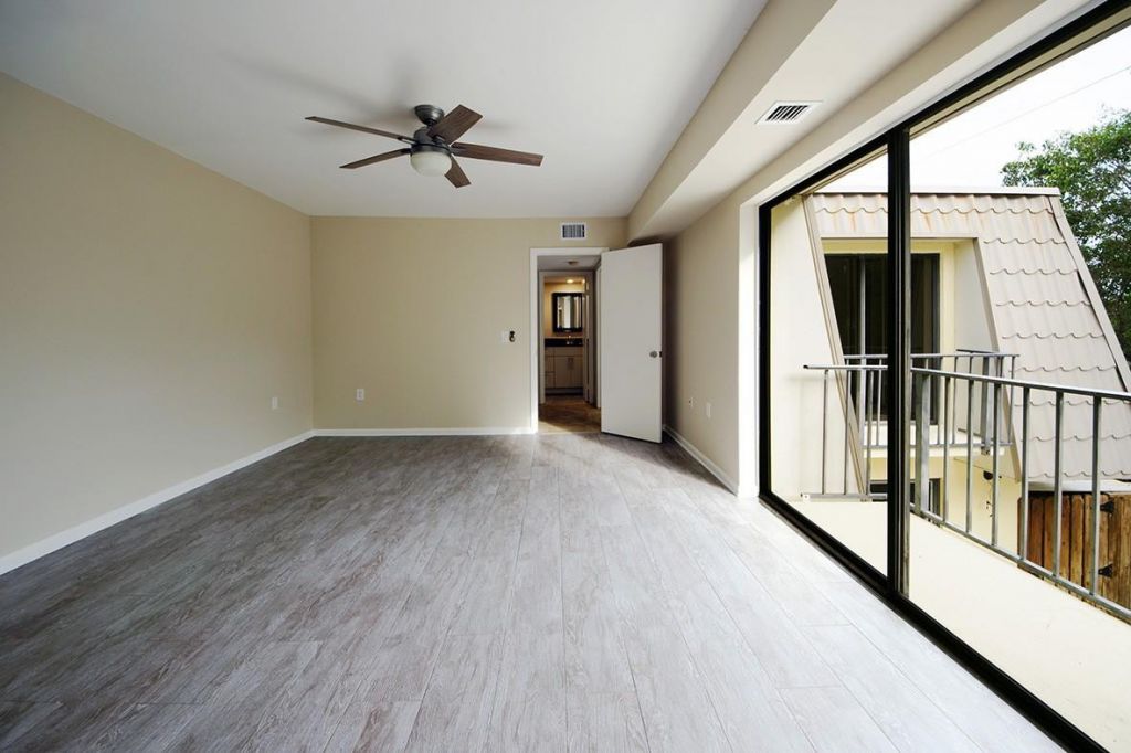 1700 Embassy Drive, Unit Apt 402, West Palm Beach, FL 33401 Photo