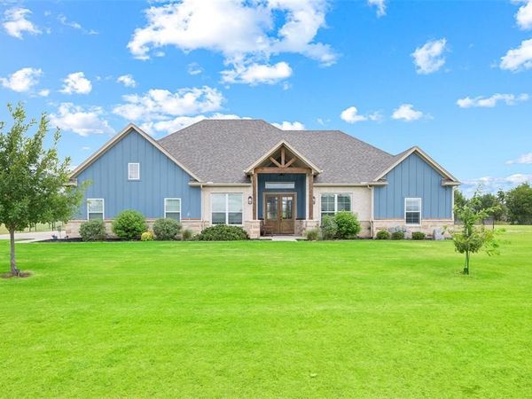 140 Clayton Crossing, Springtown, TX 76082