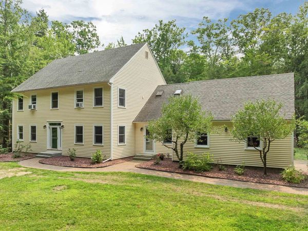 11 Longview Drive, Bow, NH 03304