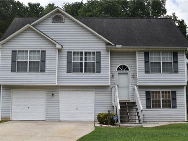 1004 Bridle Creek Drive, Flowery Branch, GA 30542