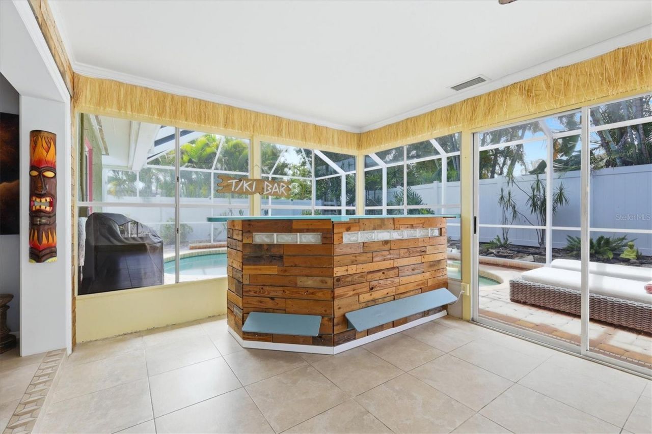 1833 Oak View Drive , Sarasota, FL 34232 Photo
