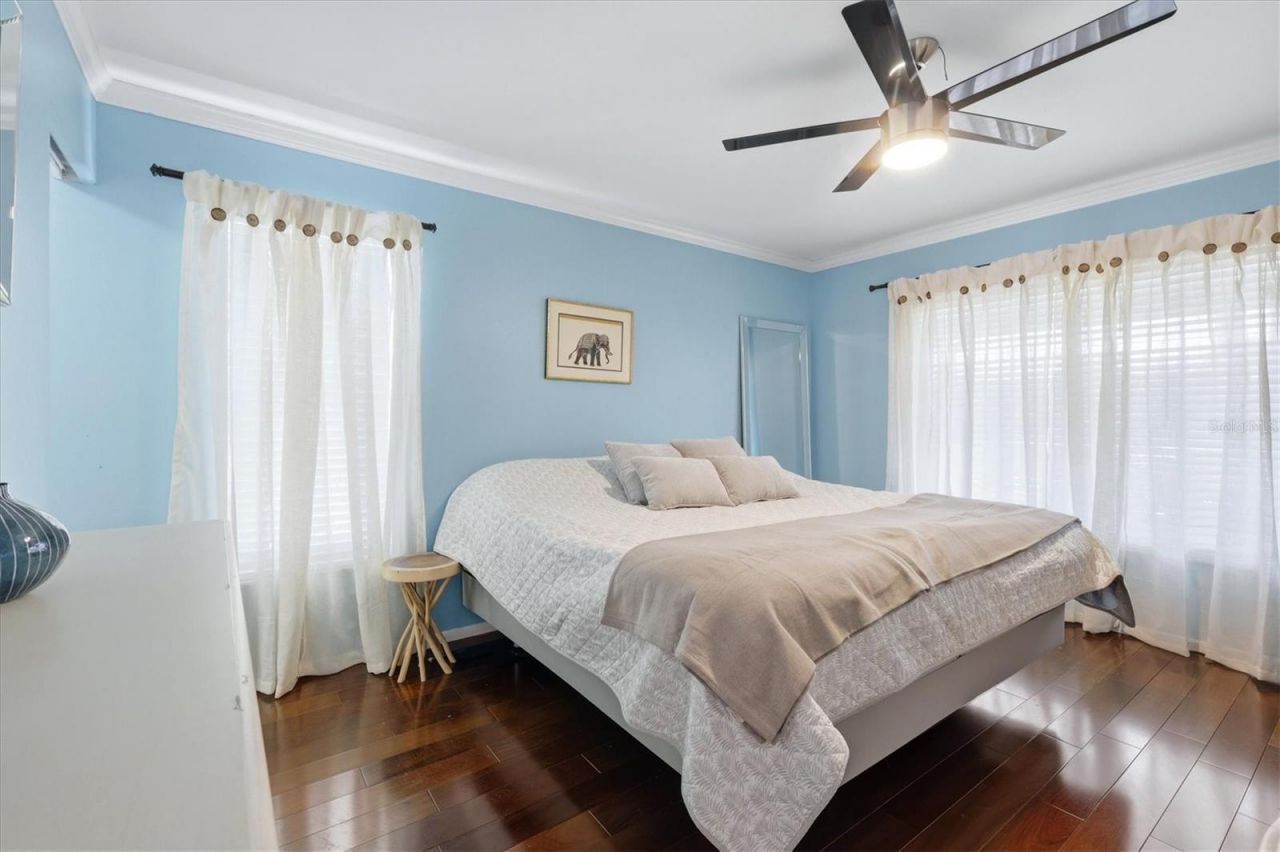 1833 Oak View Drive , Sarasota, FL 34232 Photo