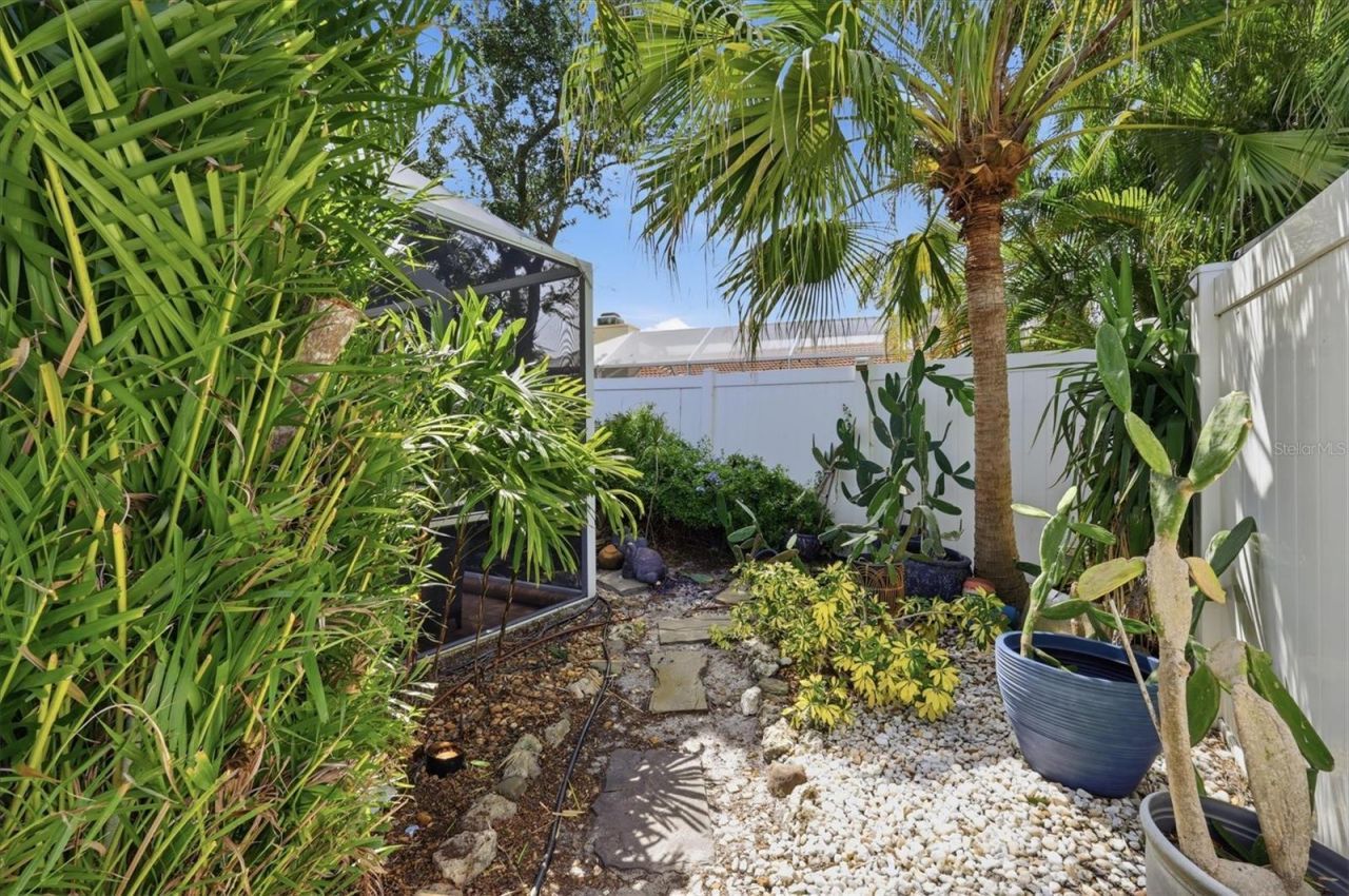 1833 Oak View Drive , Sarasota, FL 34232 Photo