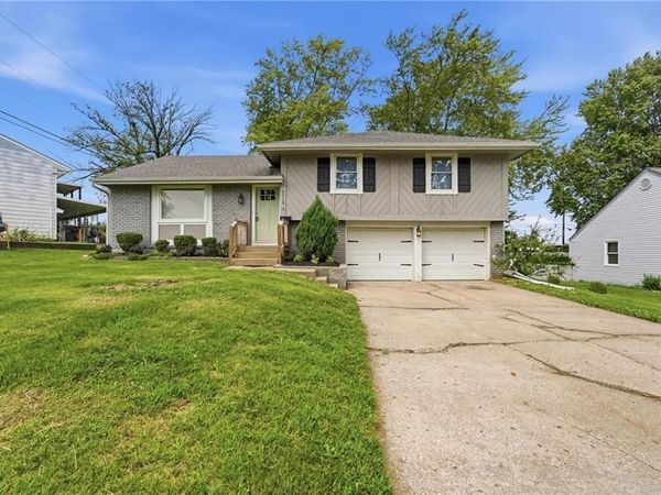 5336 N Richmond Avenue, Kansas City, MO 64119