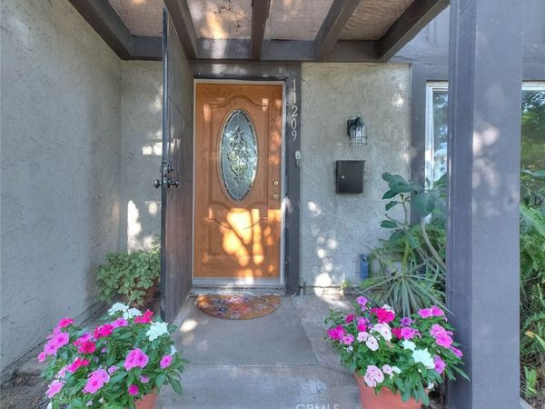 11209 Lambert, Stanton, CA 90680