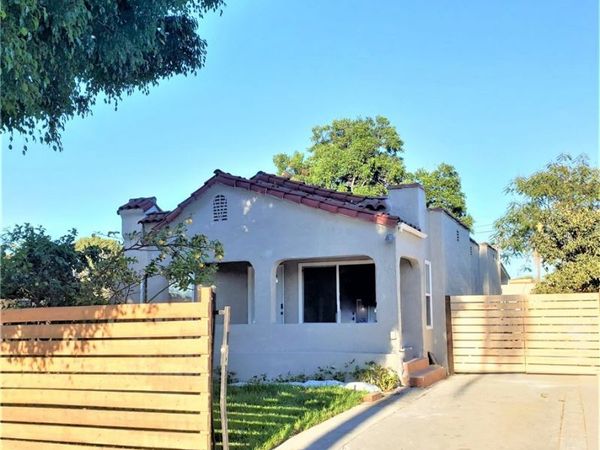 7040 3rd , Los Angeles, CA 90043