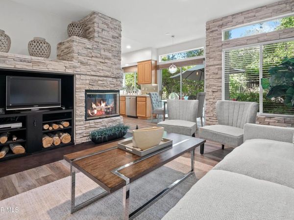 4762 Rhapsody Drive , Oak Park, CA 91377