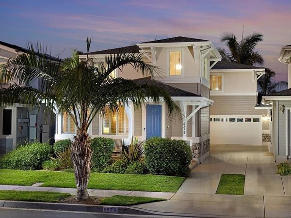 6878 Tradewinds Dr , Carlsbad, CA 92011