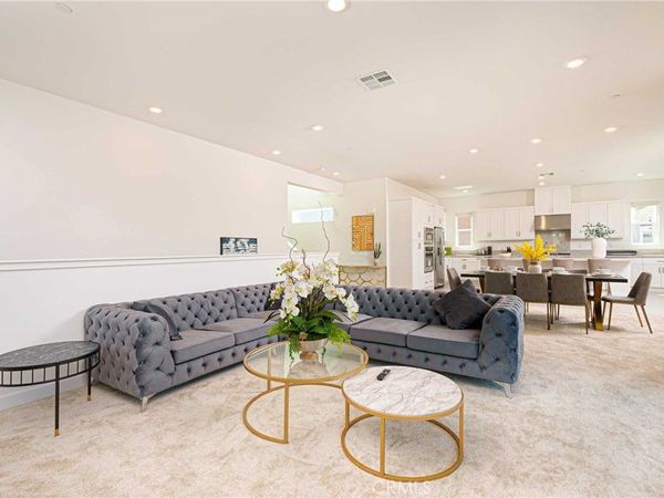 136 Sentosa , Irvine, CA 92618