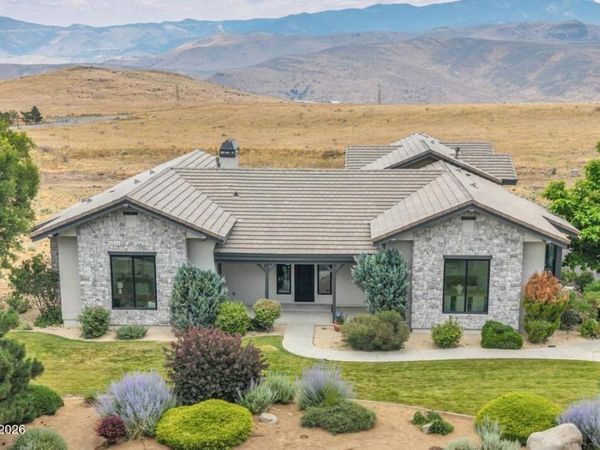 224 S Earlham Court, Reno, NV 89511