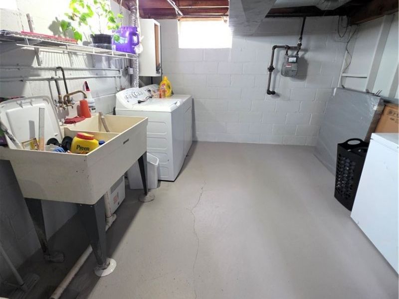 13445 Wainstead Avenue, Cleveland, OH 44111 Photo 17
