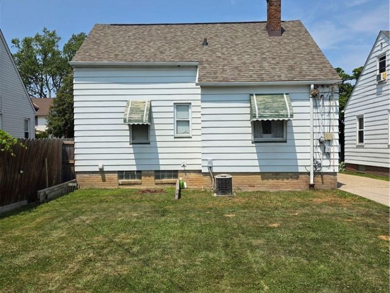 13445 Wainstead Avenue, Cleveland, OH 44111 Photo 26