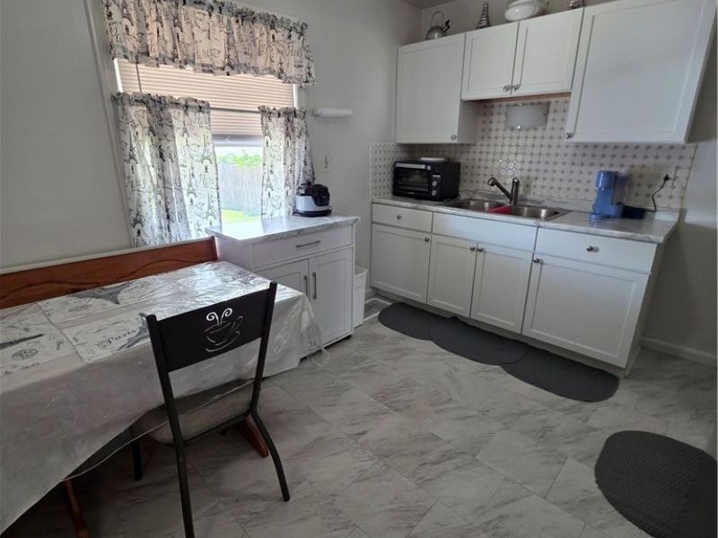 13445 Wainstead Avenue, Cleveland, OH 44111 Photo 3