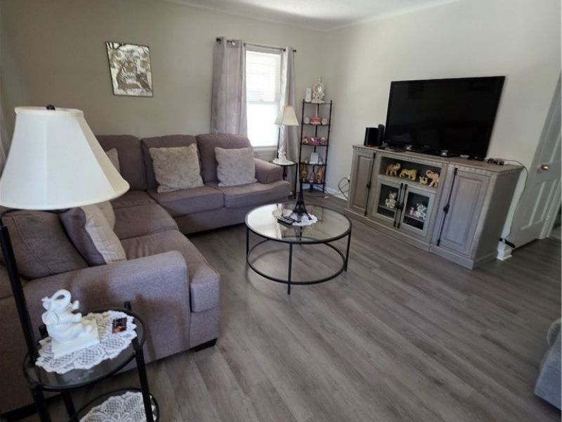 13445 Wainstead Avenue, Cleveland, OH 44111 Photo 8