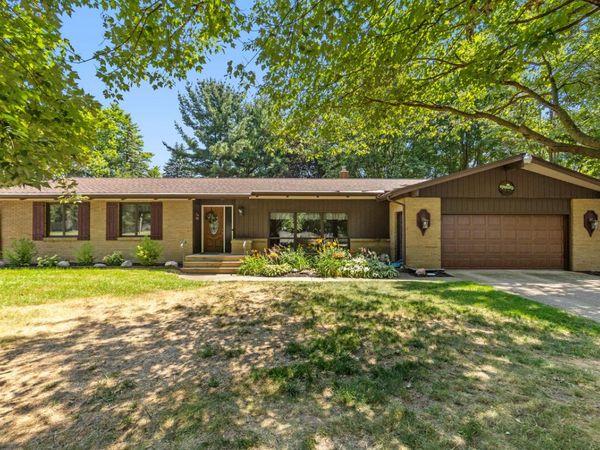 6654 Clyde Park Avenue SW, Byron Center, MI 49315