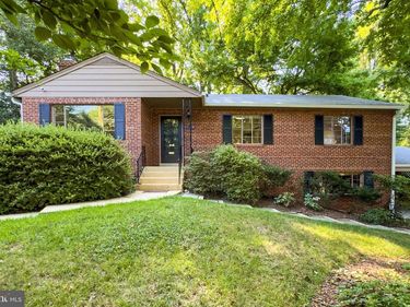 3159 PATRICK HENRY DRIVE, FALLS CHURCH, VA 22044