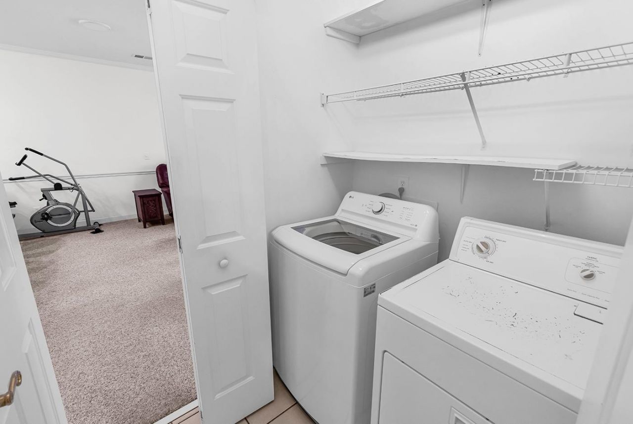 3965 Forcythia Ct. Photo 31