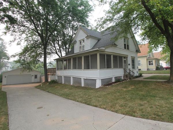 608 S Browns Lake DRIVE, Burlington, WI 53105