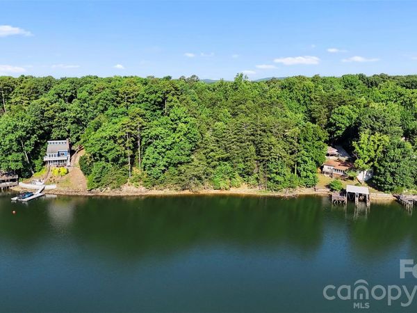 000 Pinehaven Drive , New London, NC 28127