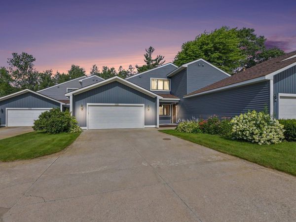 133 North Shore Drive West, Unit 10, Cadillac, MI 49601