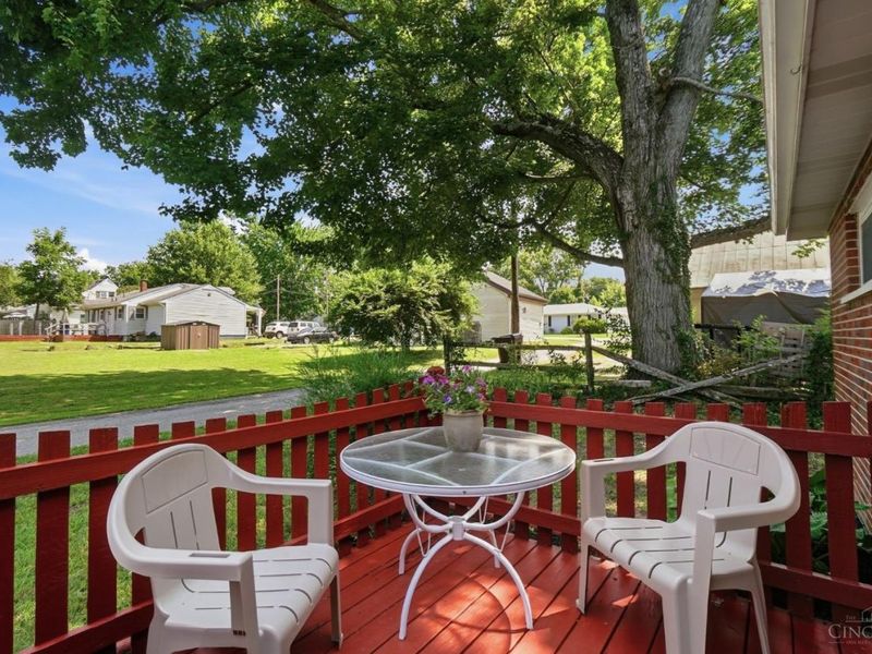 417 Davis Lane, Bethel, OH 45106 Photo 9