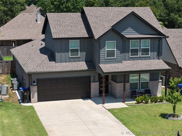 2416 W Birmingham Street , Broken Arrow, OK 74011