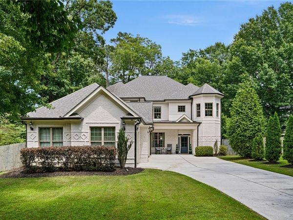 2601 Stoland Dr NE, Brookhaven, GA 30319