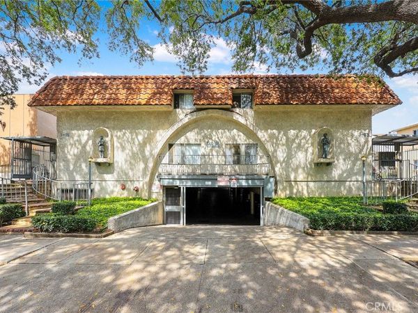 333 Riverdale Drive , Unit 16, Glendale, CA 91204