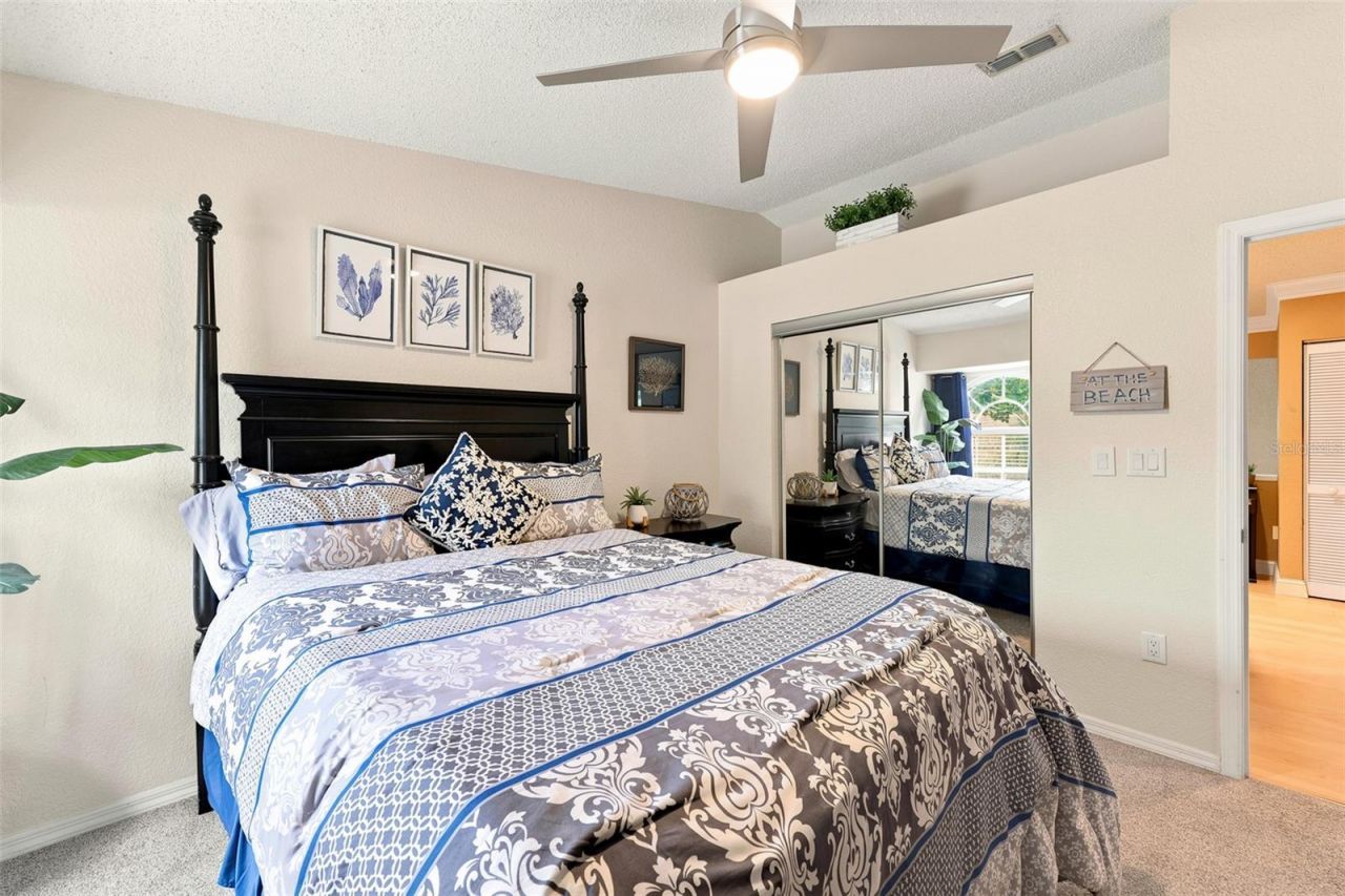 673 Segovia Court Ne, Unit 702, Saint Petersburg, FL 33703 Photo