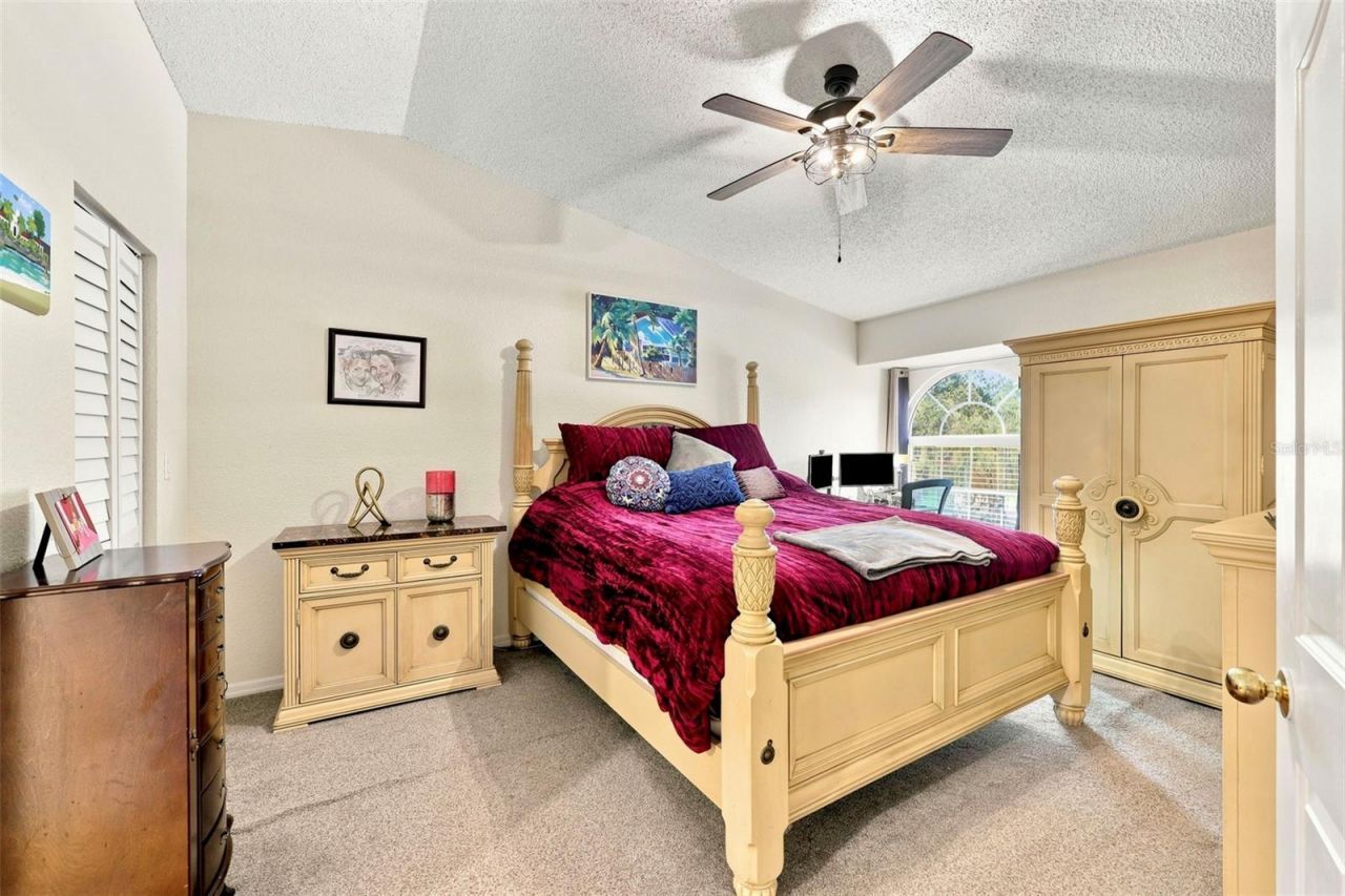 673 Segovia Court Ne, Unit 702, Saint Petersburg, FL 33703 Photo