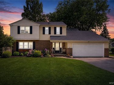 392 Hawthorne Place, Youngstown, NY 14174