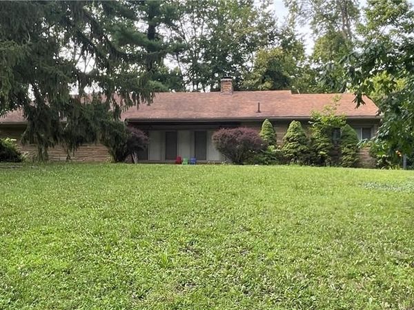 225 W Nottingham Road, Dayton, OH 45405