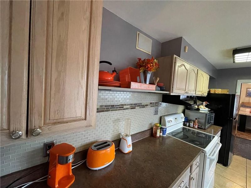 225 W Nottingham Road, Dayton, OH 45405 Photo 4