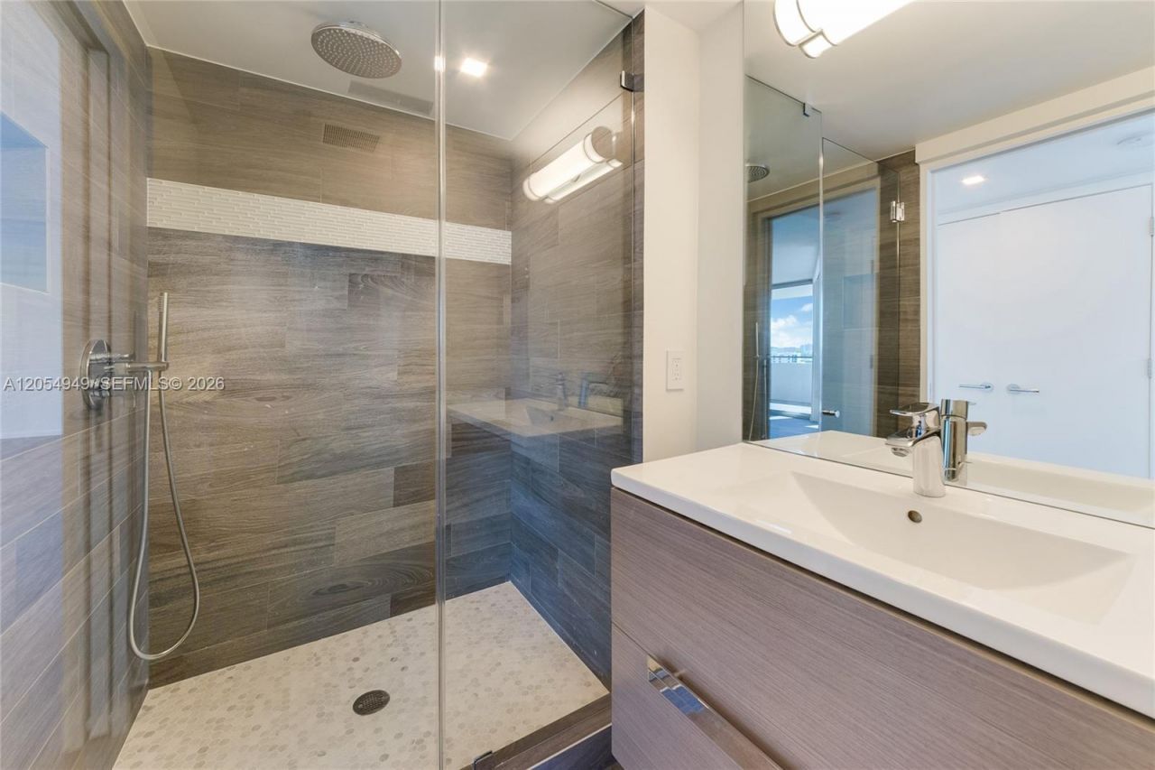 11 Island Ave , Unit 908, Miami Beach, FL 33139 Photo