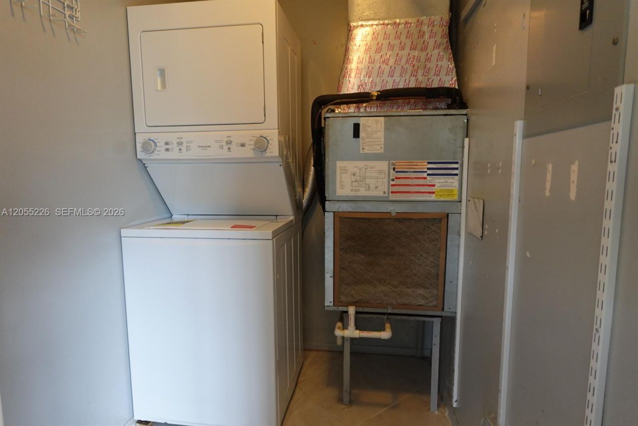 7030 NW 173rd Dr , Unit 1602, Hialeah, FL 33015 Photo