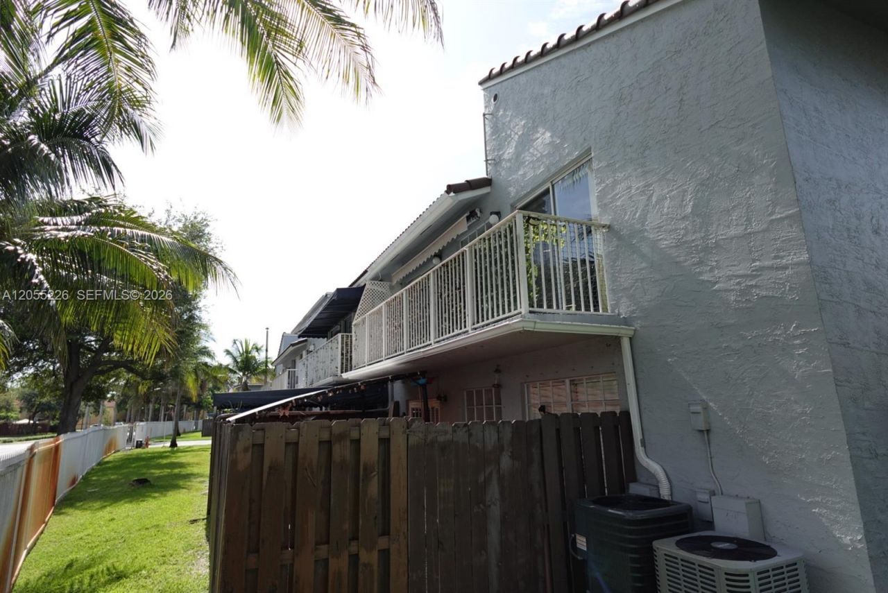 7030 NW 173rd Dr , Unit 1602, Hialeah, FL 33015 Photo