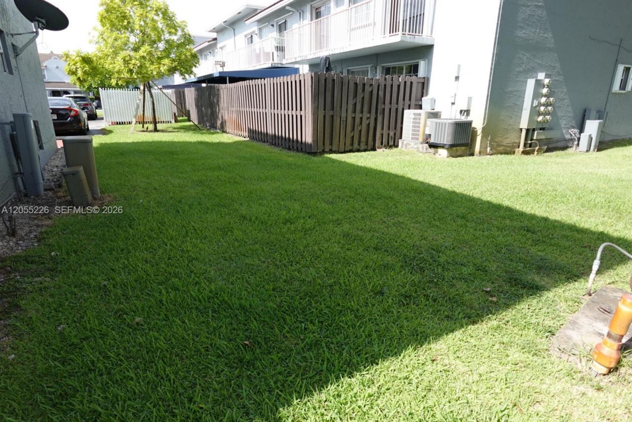 7030 NW 173rd Dr , Unit 1602, Hialeah, FL 33015 Photo