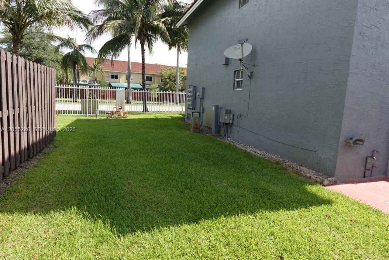 7030 NW 173rd Dr , Unit 1602, Hialeah, FL 33015 Photo