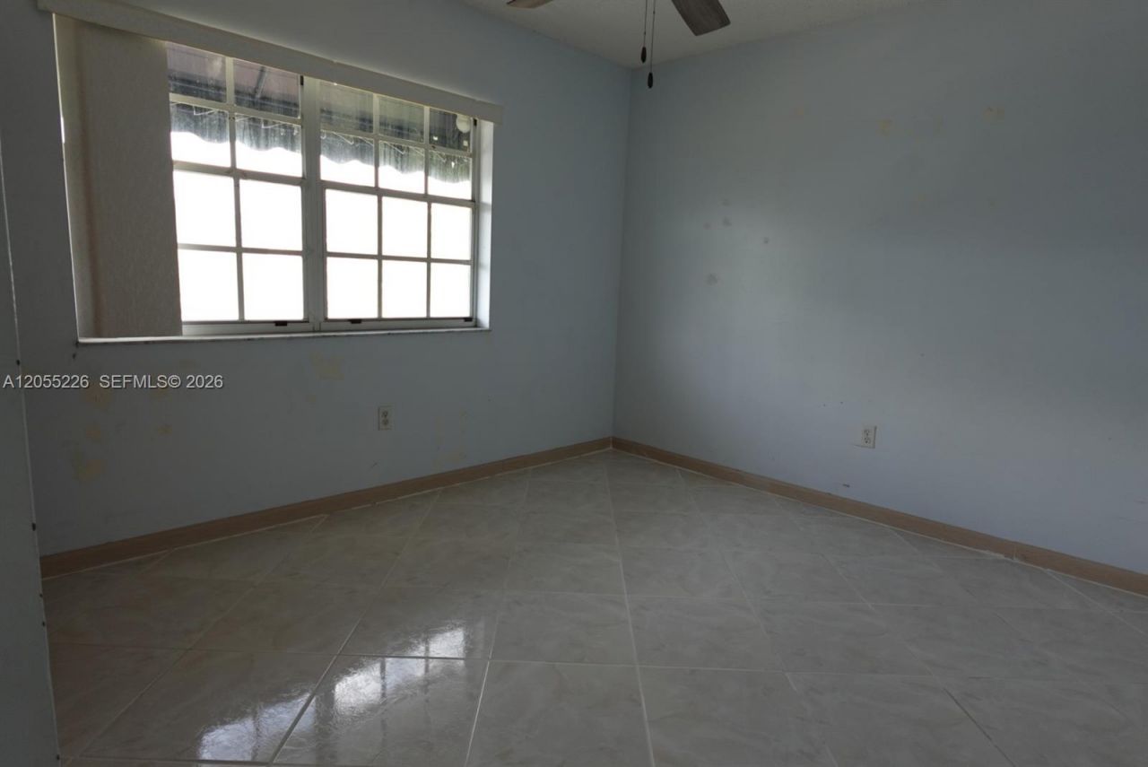 7030 NW 173rd Dr , Unit 1602, Hialeah, FL 33015 Photo
