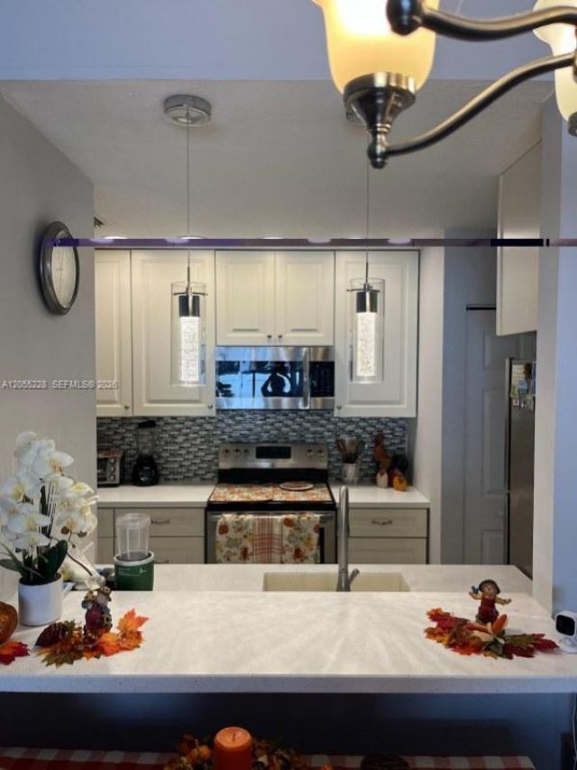 11699 NW 11th St , Pembroke Pines, FL 33026 Photo