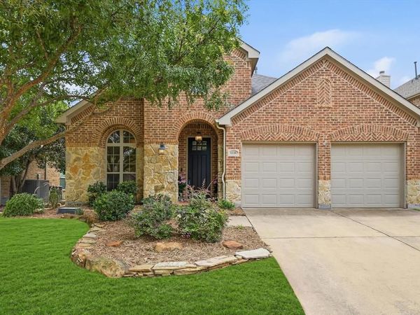 1336 Burnett Drive, Lantana, TX 76226