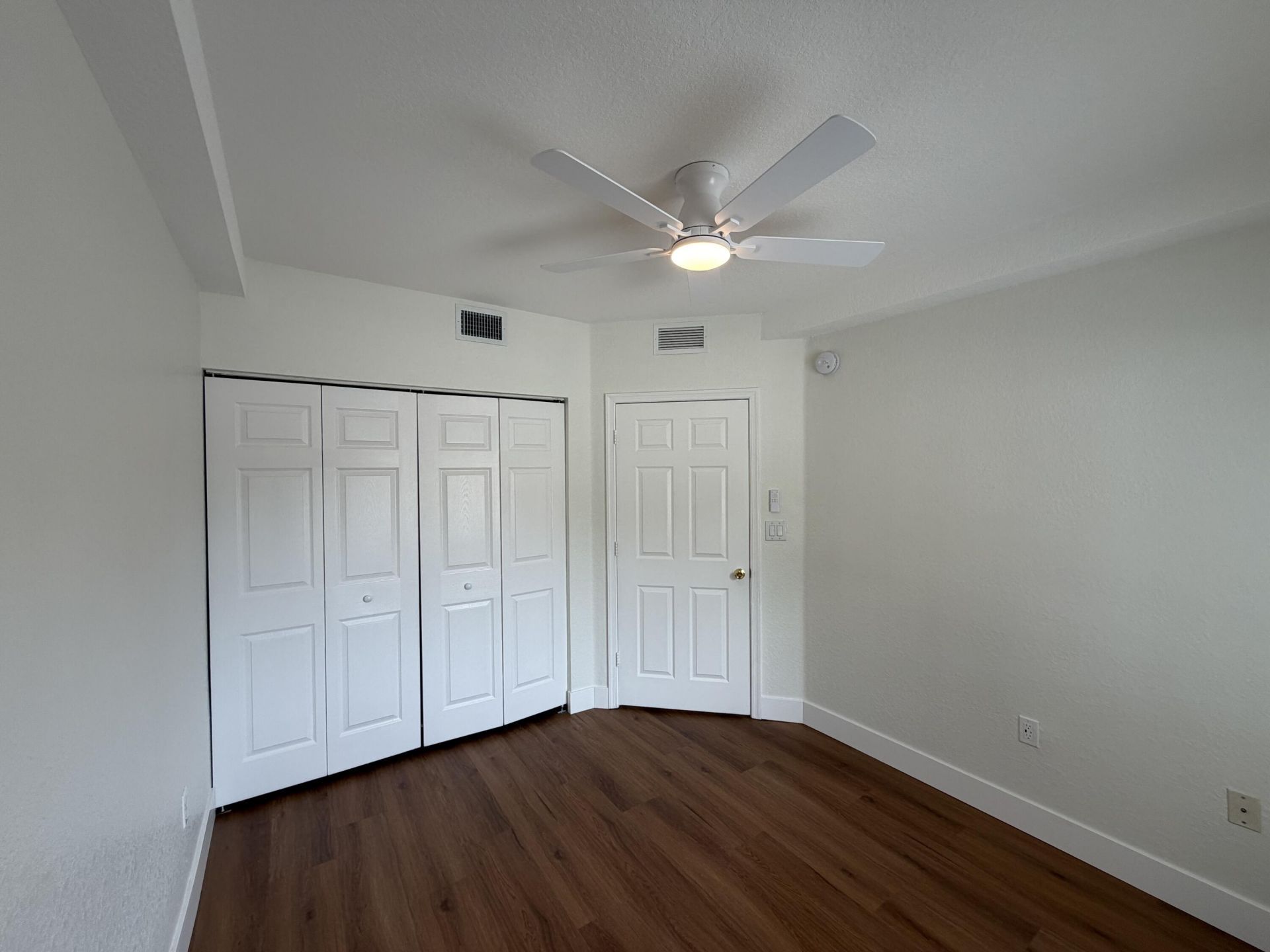 1095 Golden Lakes Boulevard, West Palm Beach, FL 33411 Photo