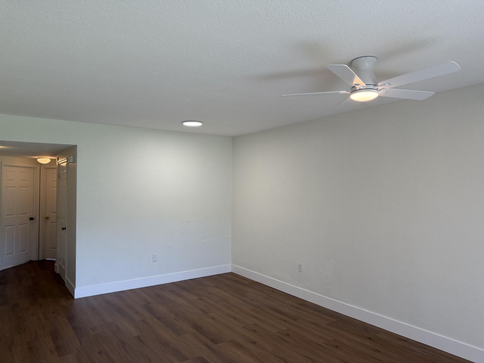 1095 Golden Lakes Boulevard, West Palm Beach, FL 33411 Photo