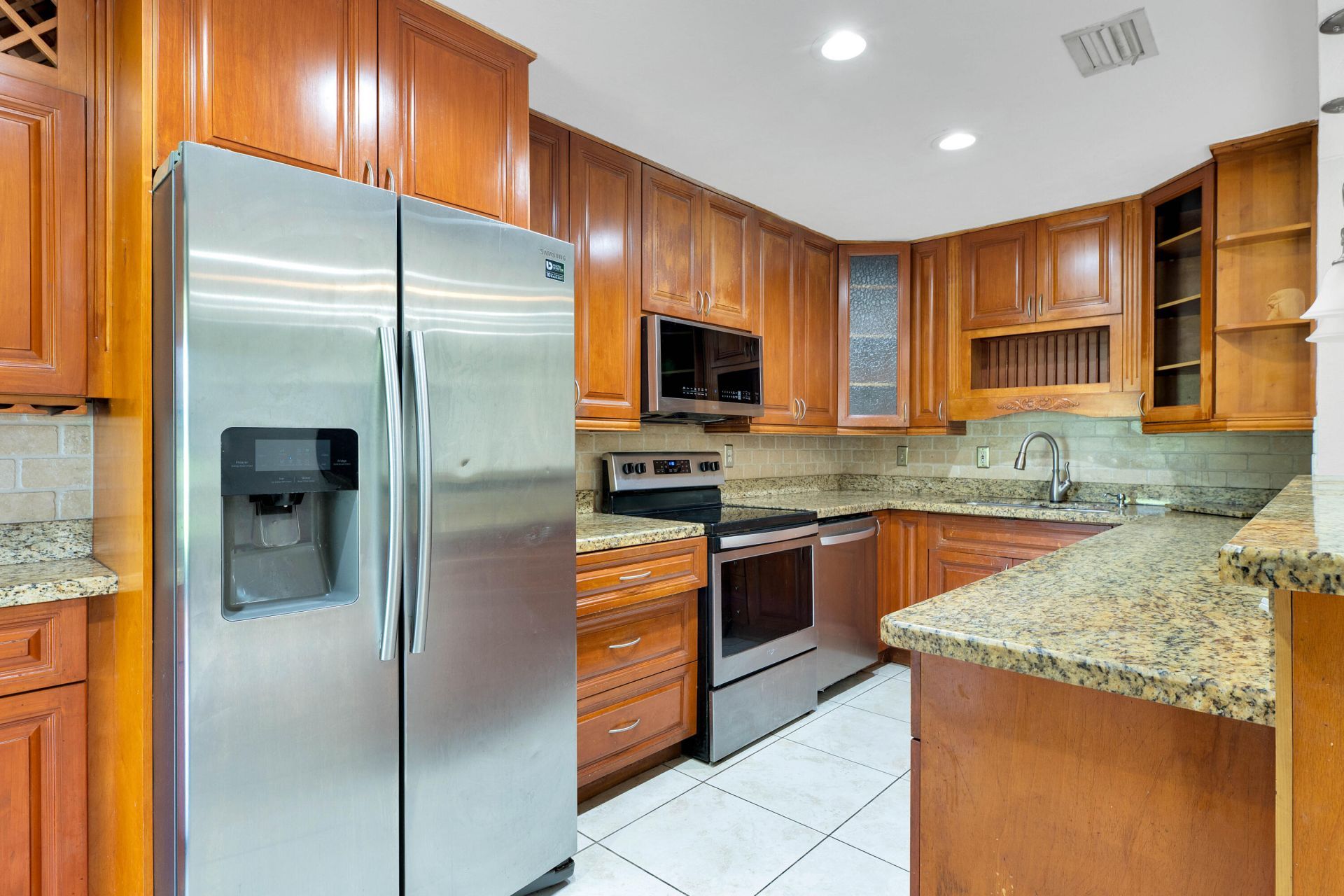 10723 NW 11th Street, Unit 10723, Pembroke Pines, FL 33026 Photo