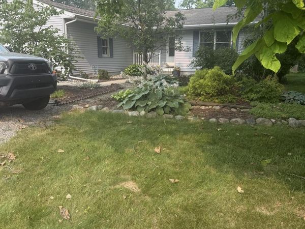 5922 S Edson Street, Haslett, MI 48840